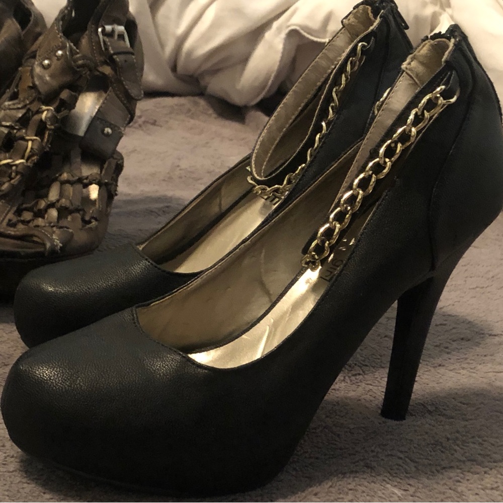 Black Madeline heels